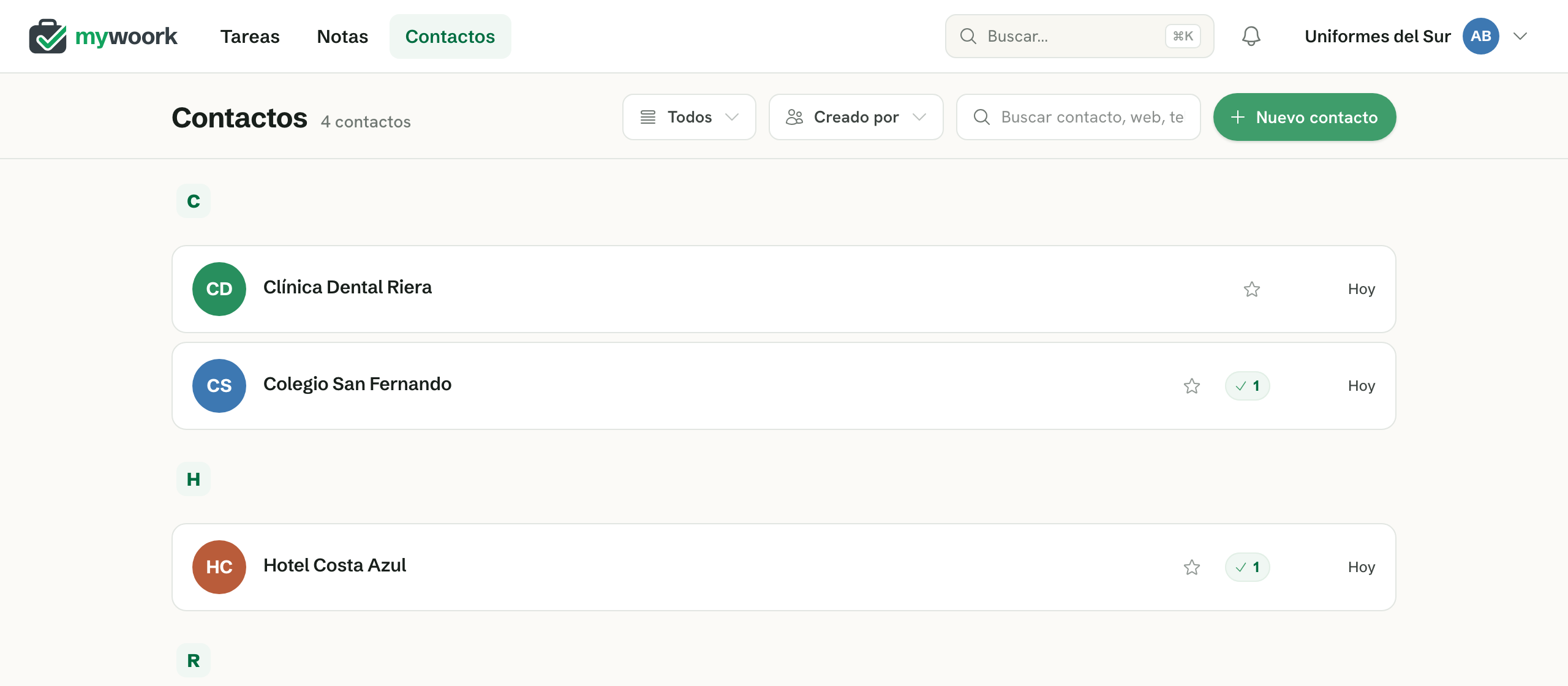 Pantalla de Contactos de mywoork con la lista de clientes del taller